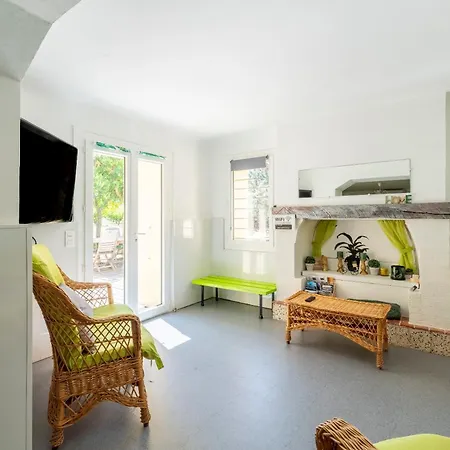 Coin De Paradis Au Mont Ventoux Holiday home Malaucene